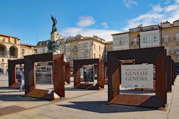 Espagne Vittoria-Gasteiz plaza de la Virgen Blanca 0229